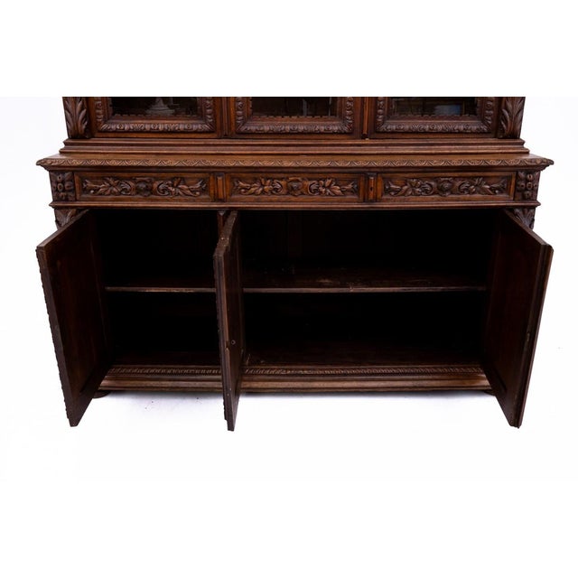 Antique French Neo-Renaissance Carved Oak Bookcase, 1880 For Sale - Image 4 of 18