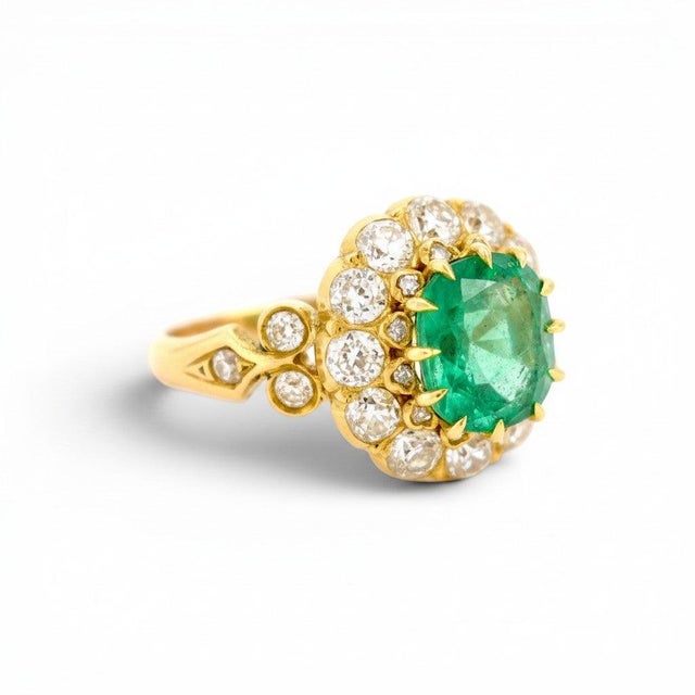Victorian Antique Natural Emerald & Diamond Double Halo Cocktail Ring — Victorian Era, Size 6.5 For Sale - Image 3 of 8