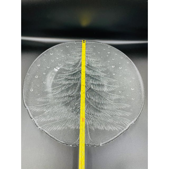Transparent Mid 20th Century Hoya Frosted Glass Alpine Tree Motif Platter For Sale - Image 8 of 10