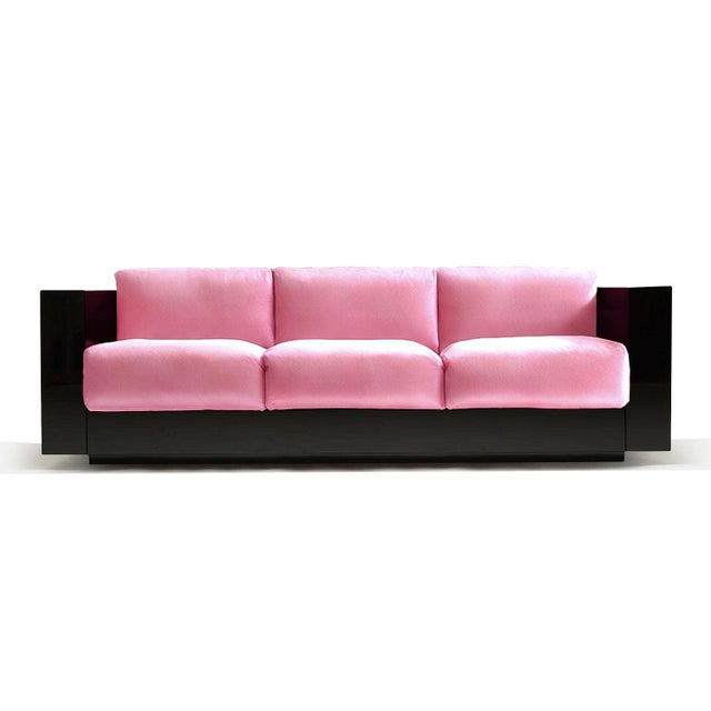 Not Yet Made - Made To Order Revolución Sofa in Pink Velvet from Moanne For Sale - Image 5 of 5