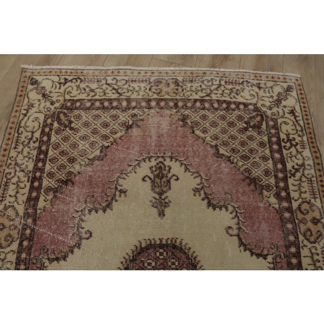 1970s 1970s Turkish Floral Desing Oushak Accent Rug For Sale - Image 5 of 13