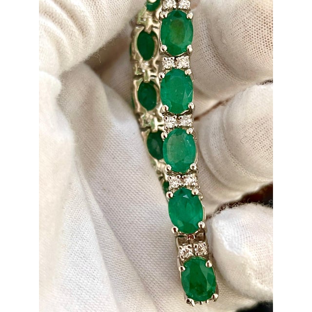 Green 22 Carat Natural Zambian Emerald & 1.6ct Diamond Tennis Bracelet 14 Karat Gold For Sale - Image 8 of 8