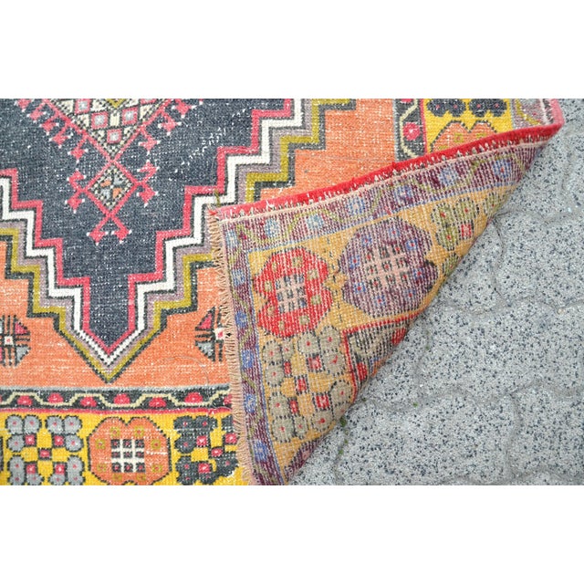 1960s Hand Woven Traditional Saloon Decor Vintage Rug For Sale - Image 10 of 11