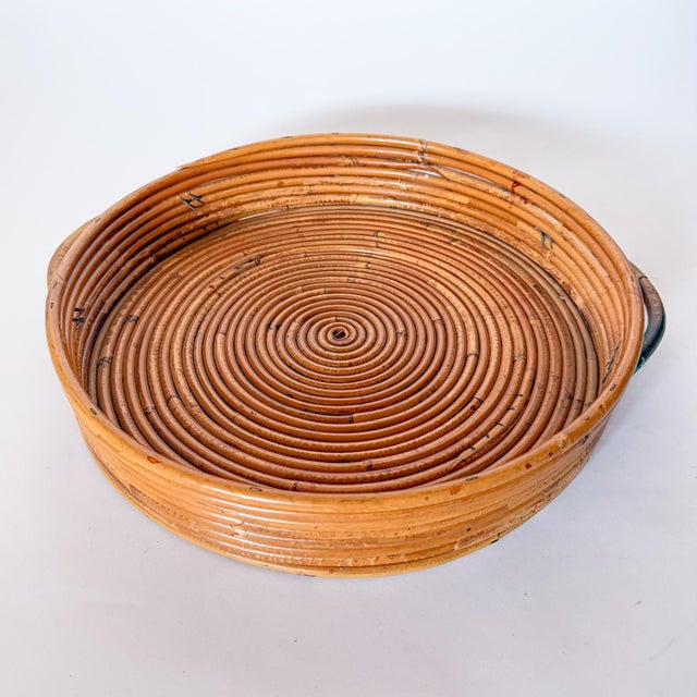 Stunning 1970s Italian style coiled pencil reed rattan serving tray with handles in the style of Gabriella Crespi. This...
