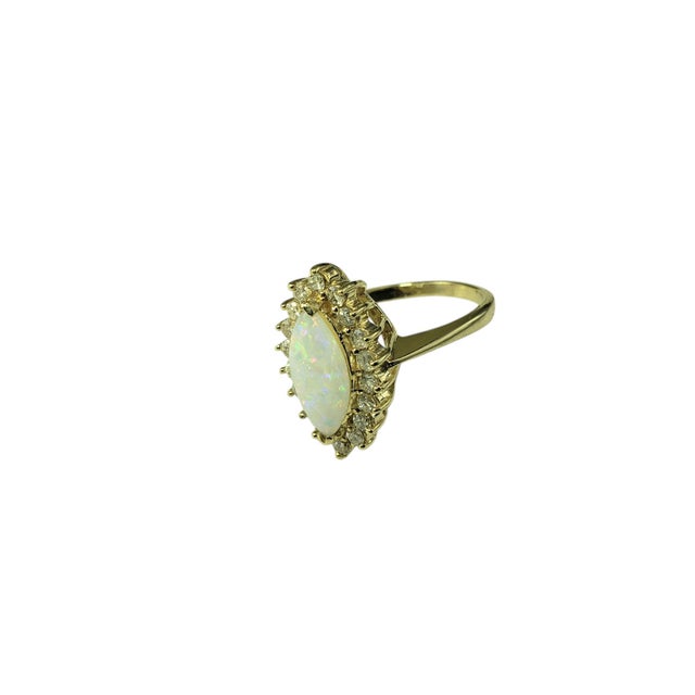 Late 20th Century 14 Karat Yellow Gold Opal and Diamond Ring, Size 7.75 For Sale - Image 4 of 6
