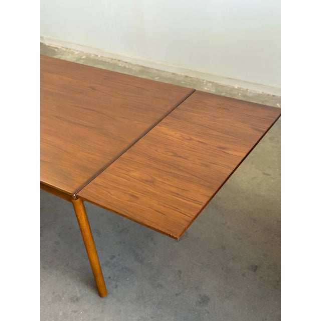 1960s Danish Modern Teak Dining Table For Sale In Los Angeles - Image 6 of 11
