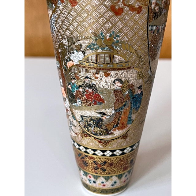 Exquisite Japanese Satsuma Vase by Seikozan For Sale - Image 13 of 17