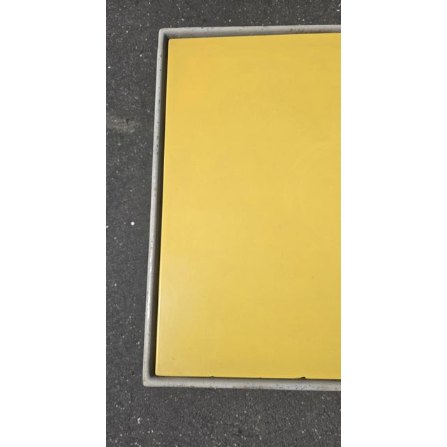 Metal 1970s Attributed to Richard Schultz Style Knoll Aluminum and Yellow Enamel Side-Coffee Table For Sale - Image 7 of 15