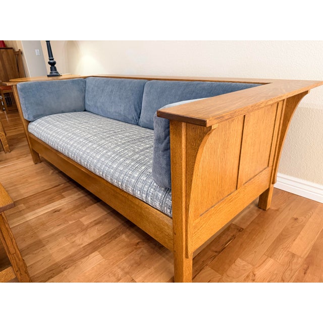 Mission 1990s Stickley Living Room Set, Prairie Sofa (Settle). Love Seat, Coffee Table and Round Table For Sale - Image 3 of 12