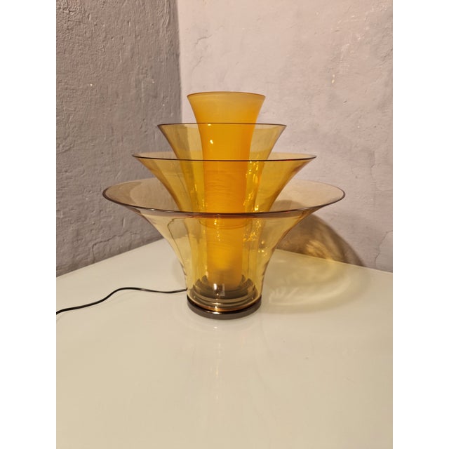 Table Lamp Petal Model with 4 Yellow Glasses and Floral Motifs from Murano, in Very Good conditions. Designed 1980 to 1989...