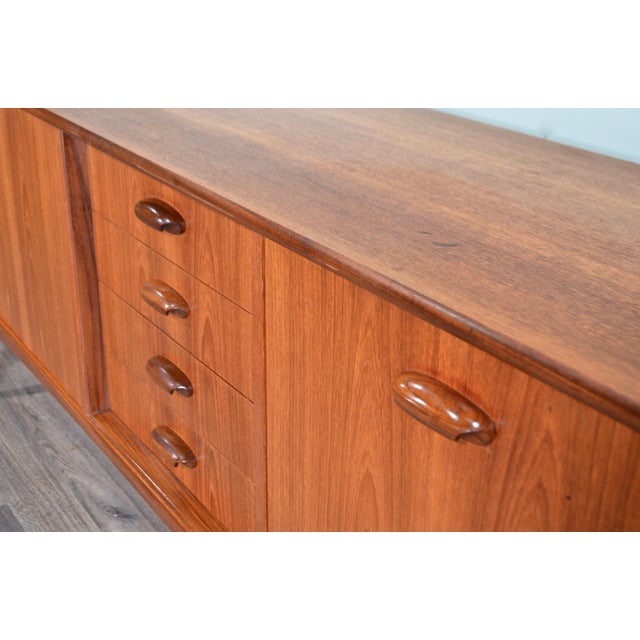 1960s Mid-Century Modern Afromosia and Teak Sideboard from G-Plan, 1960s For Sale - Image 5 of 11