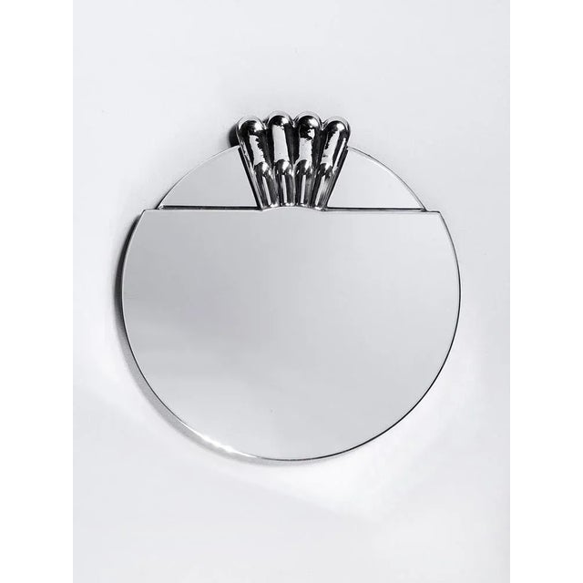 Large scena elemento tre murano mirror by nikolai kotlarczyk. Dimensions: d 3 x w 65 x h 67 cm. Materials: silvered carved...