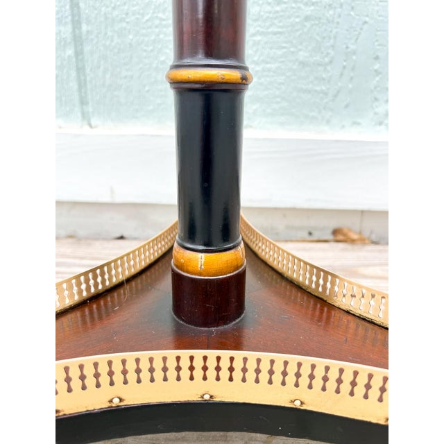 1920s Kittinger Regency Style Mahogany Stand With Brass Gallery Black and Gold Accents For Sale - Image 6 of 12