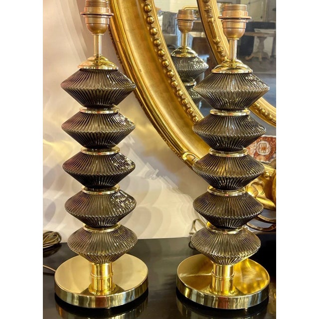 Brown Pair of Modern Smoke Colored Murano Glass and Brass Lamps For Sale - Image 8 of 8