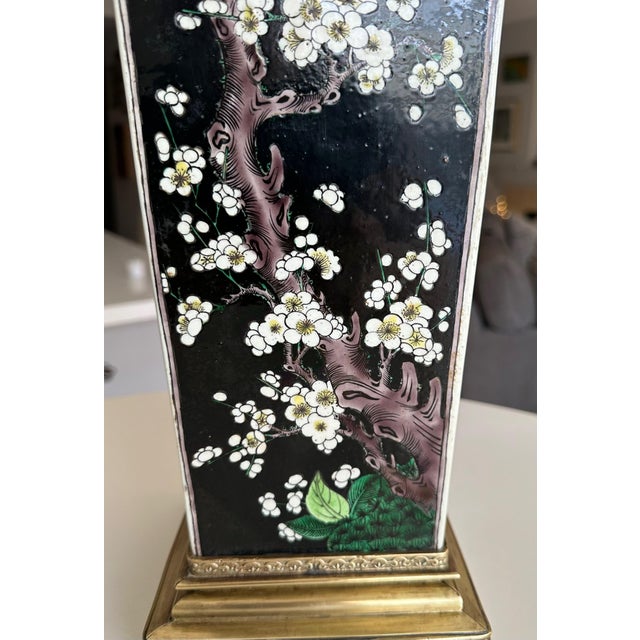 Antique Chinese Famille Noire Porcelain Square Vase Table Lamp For Sale In Palm Springs - Image 6 of 15