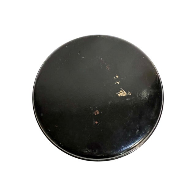 Chinoiserie Antique Chinese Papier Mâché Lacquer Tray With Chinoiserie Landscape – Late 19th Century For Sale - Image 3 of 11