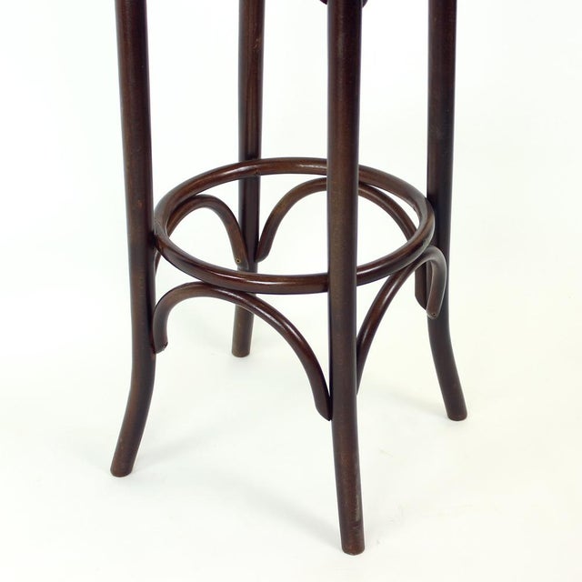 Bentwood No. 73 Bar Stool from Ton, 1950s For Sale - Image 6 of 10