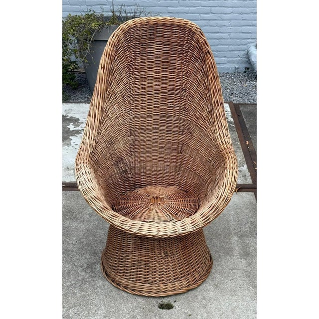 Vintage Wicker Armchair, 1950s, in Very Good conditions. Designed 1950 to 1959