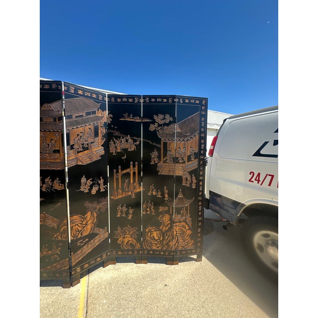 1990s Maitland Smith Coromandel Chinoiserie Eight Panel Screen For Sale - Image 5 of 15