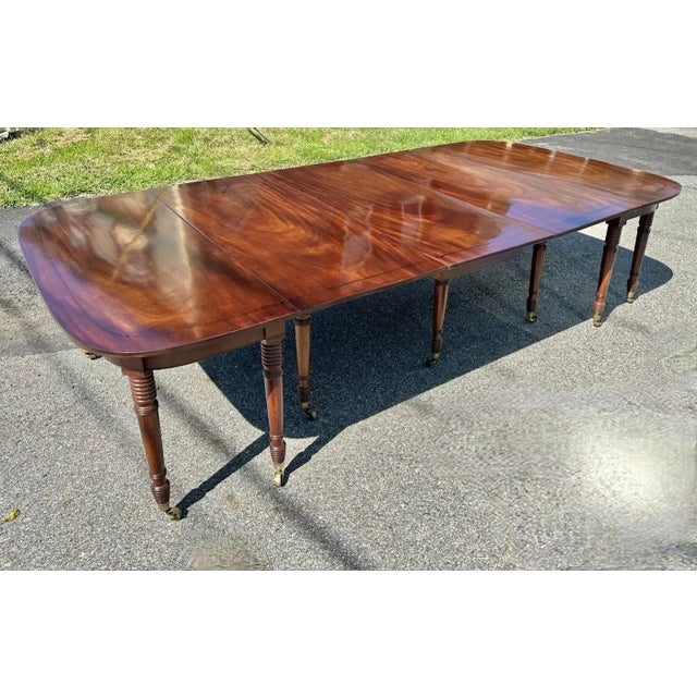 19th Century English Regency Mahogany Dining Table For Sale In Boston - Image 6 of 8