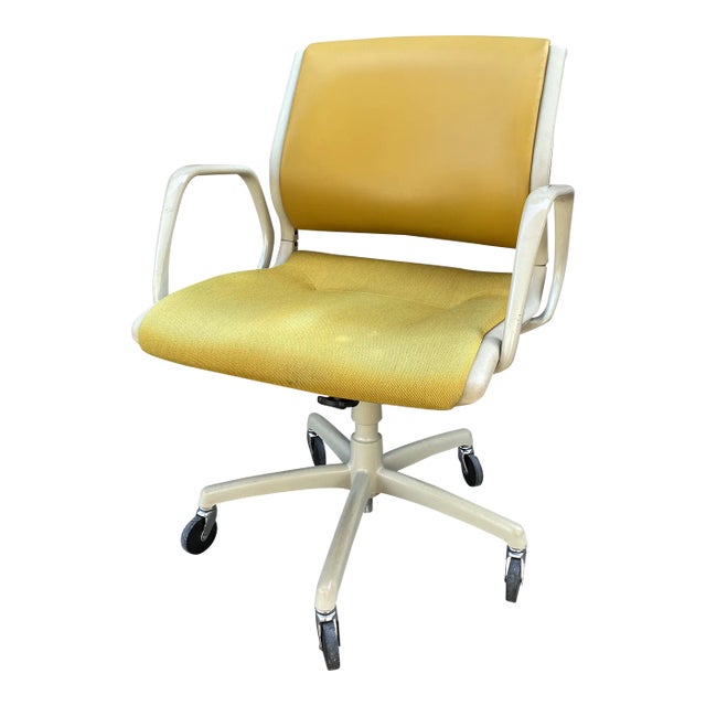 Vintage Mid-Century Steelcase Yellow Rolling Office Desk Arm Chair For Sale