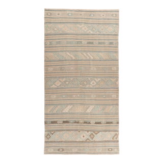 Vintage Circa 1940 Tan Turkish Kilim Flatweave Rug 5ft 1in X 11ft 2in For Sale