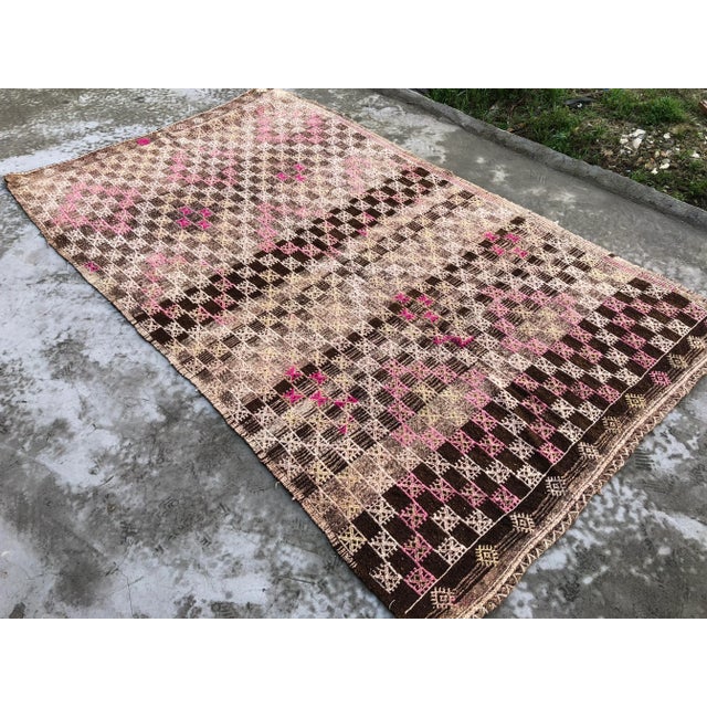 1960s 1960s Vintage Turkish Floral Kilim Rug - 5′4″ × 9′4″ For Sale - Image 5 of 9