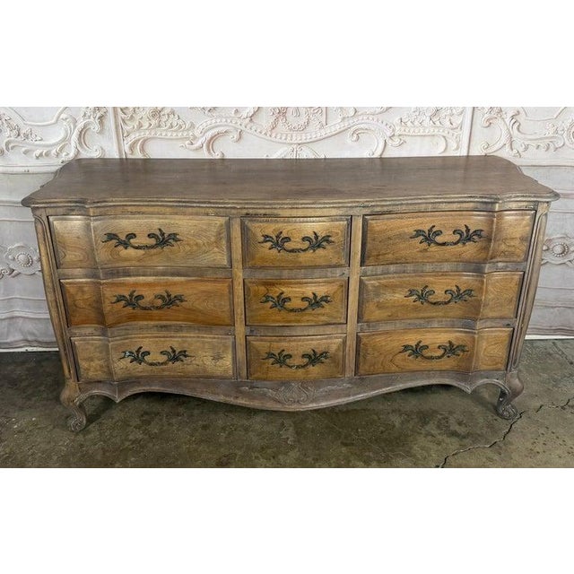 Wood French Louis XV Style 9-Drawer Bombe Dresser in Bleached Fruitwood For Sale - Image 7 of 18