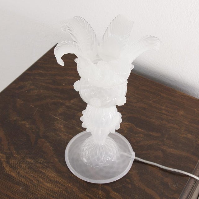 Italian Table Lamp in White Murano Glass, 2000s For Sale - Image 4 of 14
