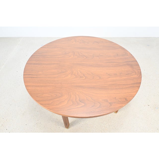 Dunbar Furniture Mid-Century Modern Walnut Coffee Table by Edward Wormley for Dunbar For Sale - Image 4 of 13