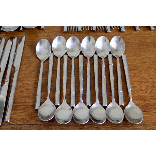 Vintage 1980s Stanley Roberts "Tiburon" Faux Bamboo Stainless Steel Flatware Set – 60 Pieces | Hollywood Regency Chinoiserie For Sale - Image 10 of 14