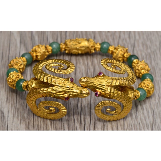 1950s The Angelica: Zolotas Signed Bracelet Features Two Kissing Ram Heads For Sale In Philadelphia - Image 6 of 11