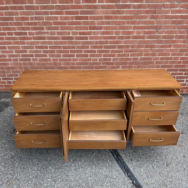 Mid-Century Modern Vintage Broyhill Forward Walnut Lowboy Nine-Drawer Mid Century Dresser For Sale - Image 3 of 12