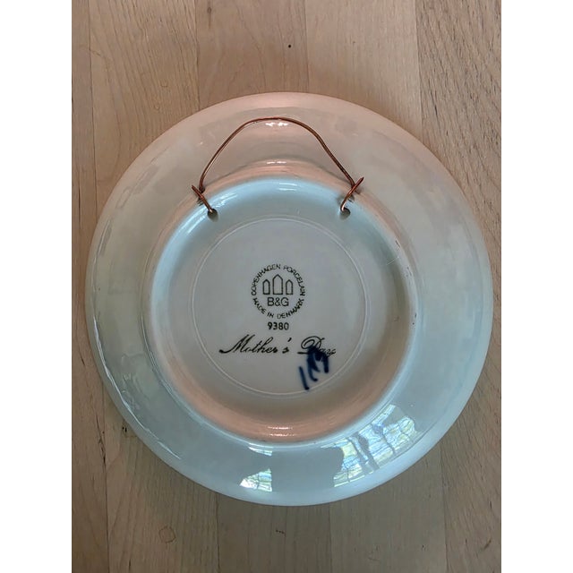 A gift for mom or a birthday: this vintage 1980 decorative collectible plate from Bing and Grondahl depicting a spotted...