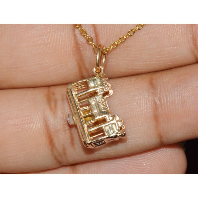 Vintage 14k Gold San Francisco Cable Car Charm Pendant – 3d Tram Design For Sale In Dallas - Image 6 of 7