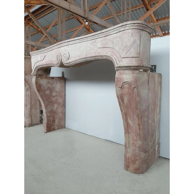 Louis XIV Pink Marble Fireplace, 1680 For Sale - Image 3 of 10