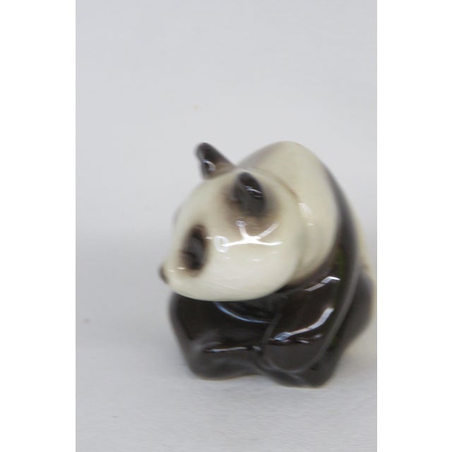 Mid-Century Modern Goebel Porcelain Sitting Panda Bear 3600505 West Germany Figurine 4707b For Sale - Image 3 of 12