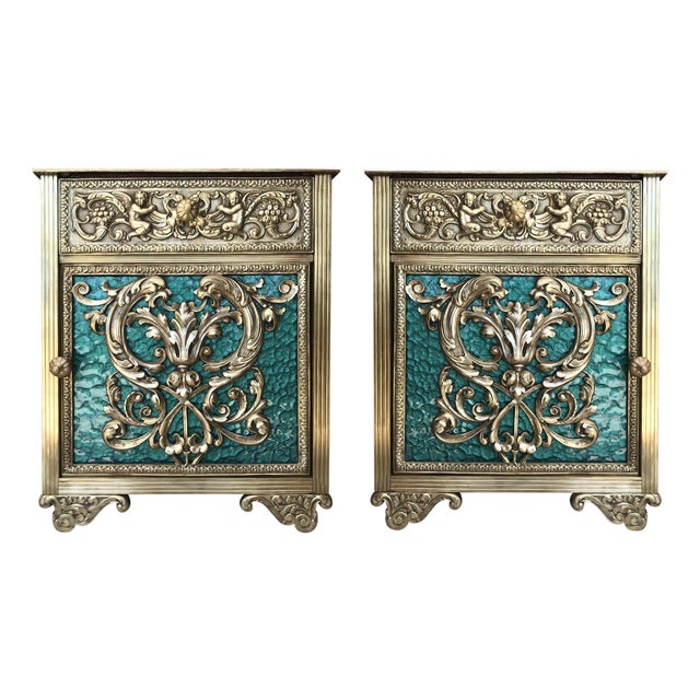 Late 19th Century Louis XVI Pair of Bronze Vitrine Nightstands with Green Glass Doors and Drawer For Sale