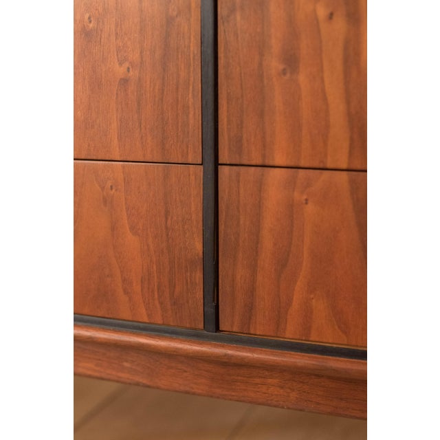 Mid Century Modern Walnut 12-Drawer Dresser by Jack Cartright for Founders Co. For Sale - Image 10 of 18