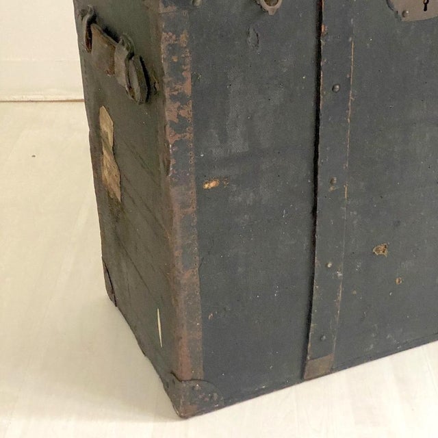 Vintage Travel Trunk, 1890s For Sale - Image 4 of 11