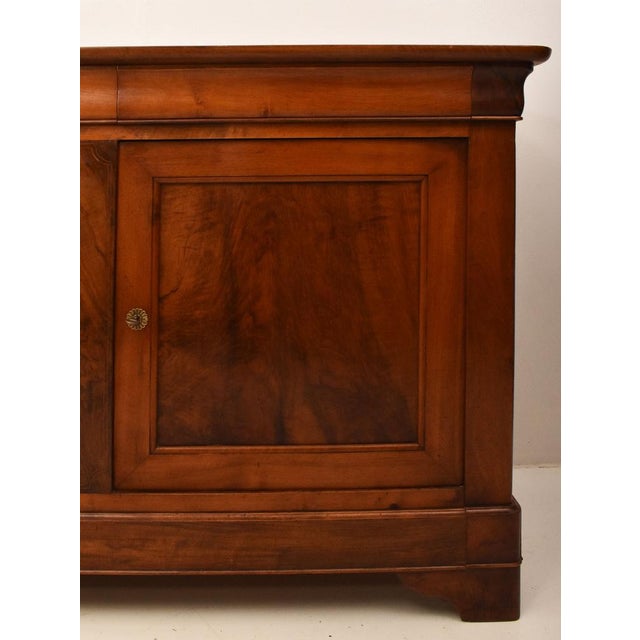 Large Antique French Louis Philippe Walnut Cupboard, 19th Century For Sale - Image 12 of 15
