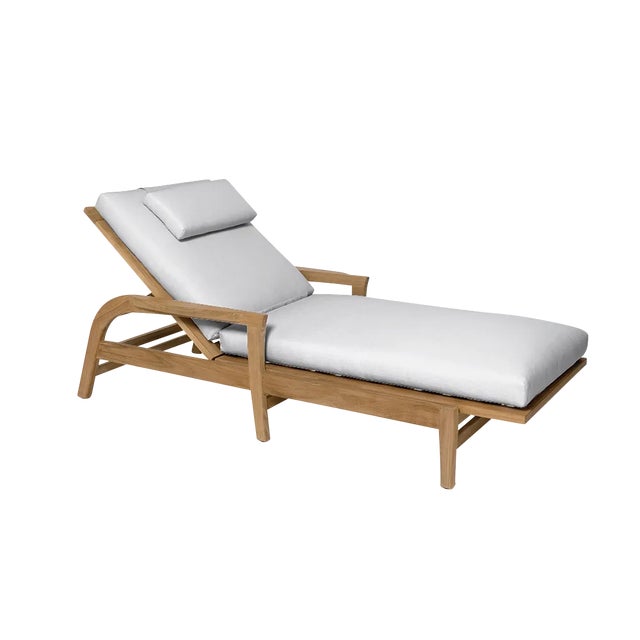 An heirloom quality contemporary collection with classic and subtle lines.