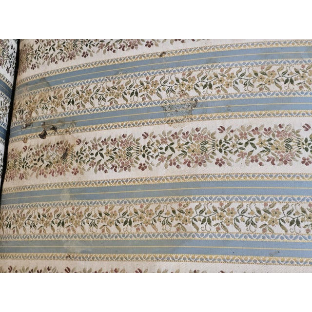 Late 19th Century Antique American Empire Style Carved Mahogany Sofa Wing Legs Claw & Ball Feet For Sale - Image 5 of 12