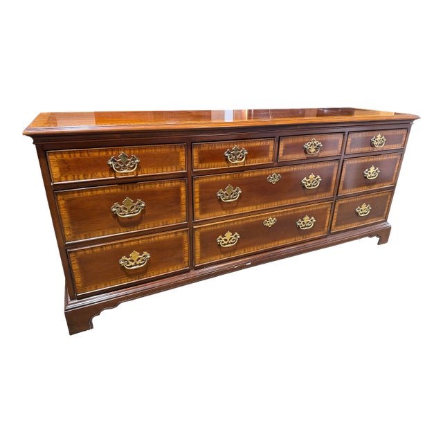 1980s Drexel Heritage Burl Mahogany Wood "18th Century Collection" Dresser For Sale