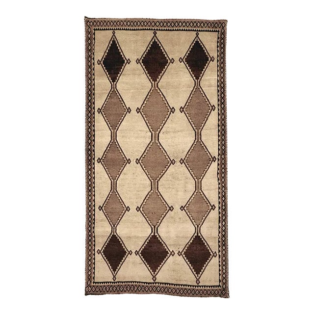 Vintage Vintage Handmade Persian Gabbeh Rug Featuring an Undyed Wool Field With a Geometric Diamond Lattice Pattern. 4'x 7'8" For Sale