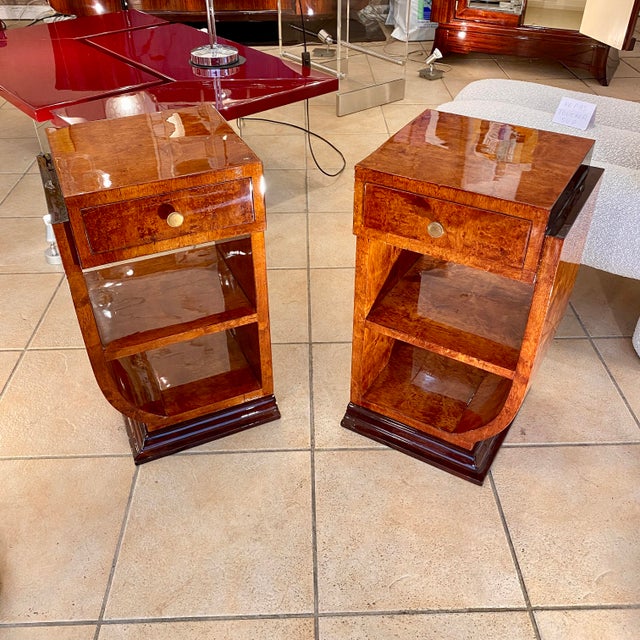 Art Deco Bedside Tables in Thuya Burl, 1920s, Set of 2 For Sale - Image 3 of 7