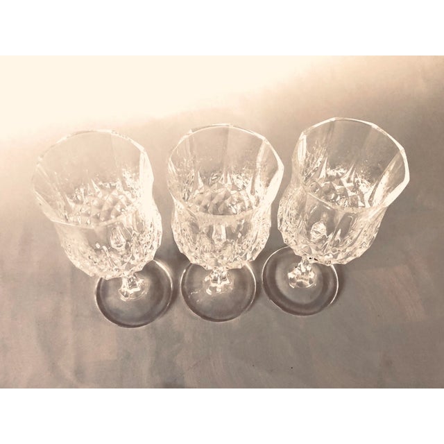 1980s Vintage France Cut Crystal Wine Glasses S/3 - Set of 3 For Sale - Image 4 of 5