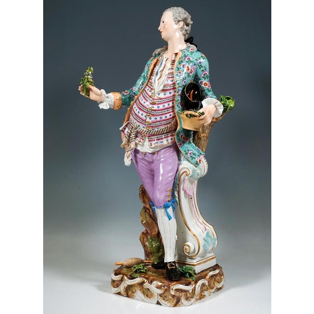 Large Gardener Figurines attributed to Kaendler & Schoenheit for Meissen, 1860s, Set of 2 For Sale - Image 11 of 17