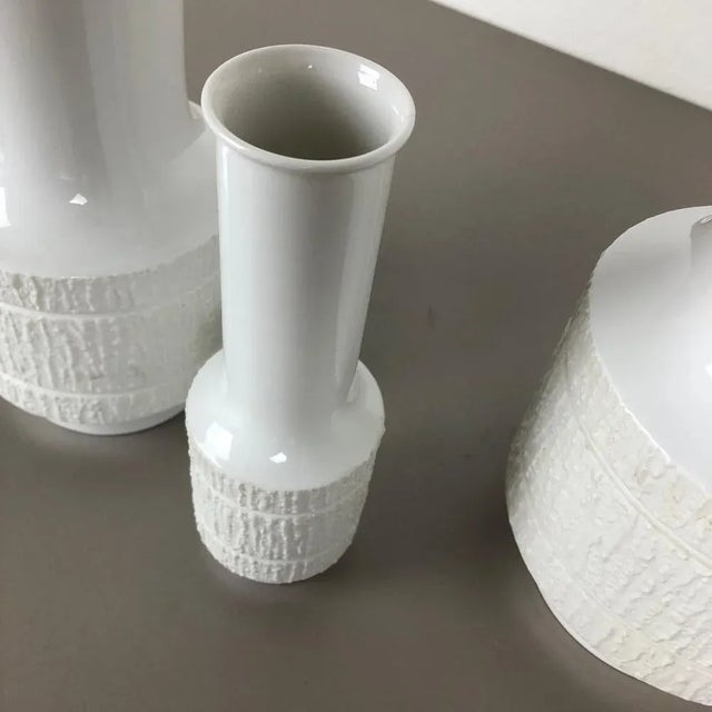 Op Art Porcelain Vases by Richard Scharrer for Thomas, Germany, 1970s, Set of 3 For Sale - Image 12 of 16