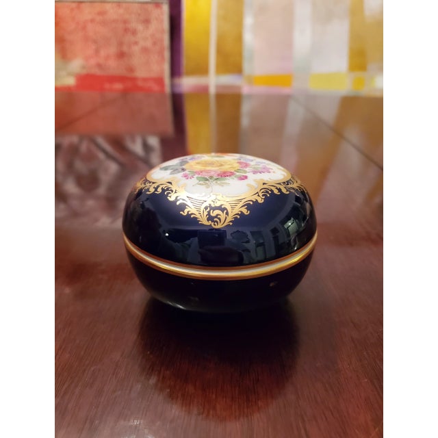 Art Nouveau Antique Meissen Porcelain Cobalt Blue Box For Sale - Image 3 of 4
